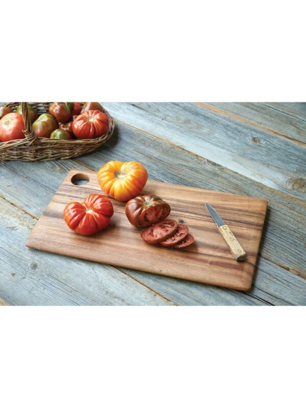 ironwood_acacia_everyday_cutting_board_10x18_4_800x1066 Acacia Everyday Cutting Board by Ironwood - 10" x 18"